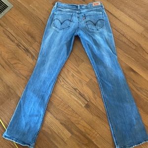 Levi low cut, boot/wide leg jeans